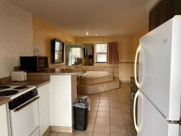 Jacuzzi Queen Efficiency Photo 2